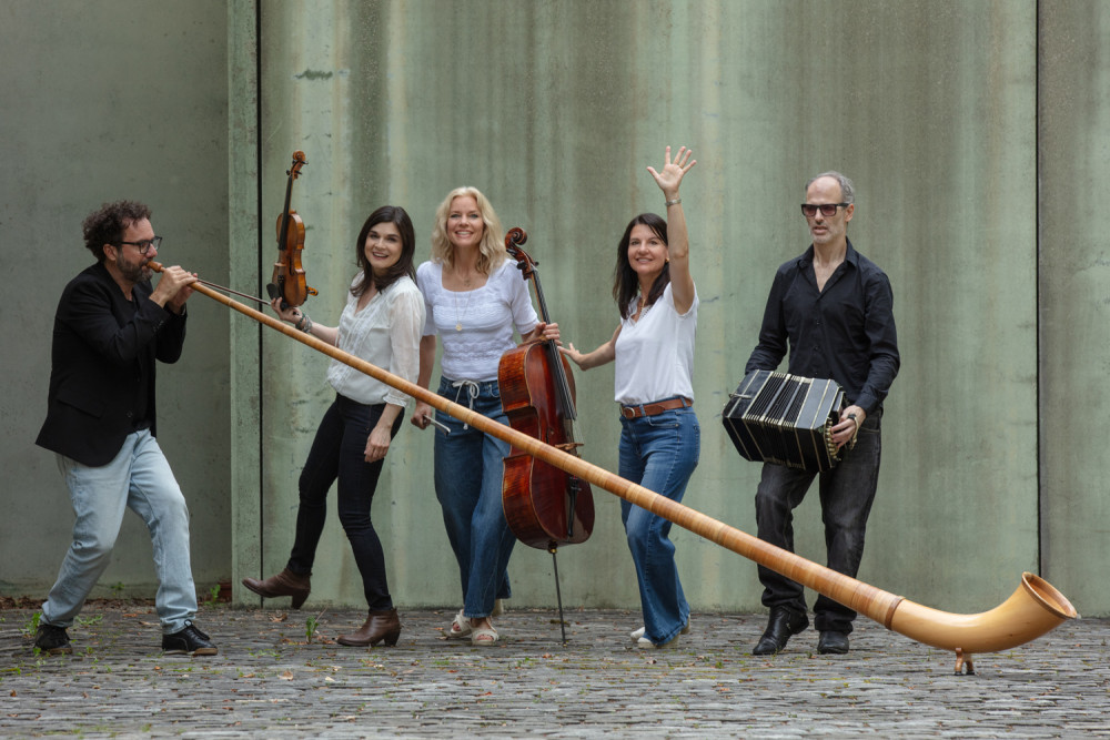 Trio Artemis – «Back to the Roots» (1/1)